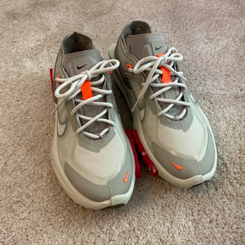 Nike fontanka sneakers size 6 $98